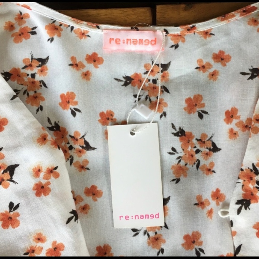 Retro Floral Flutter Top - Picture 4 of 4